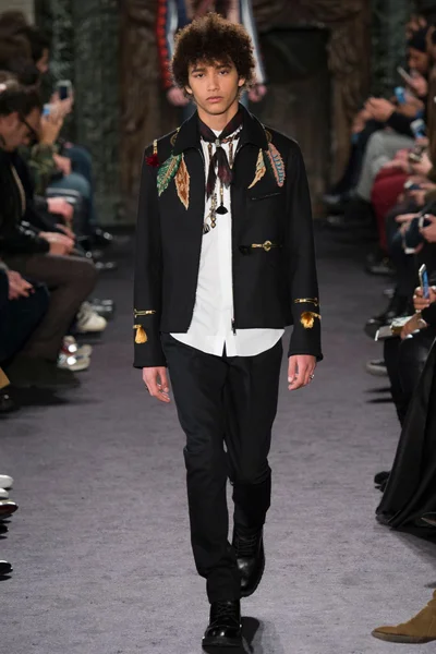 Look 52